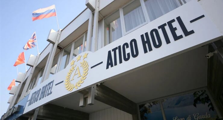 Atico hotel desenzano del garda leto2021 (2)