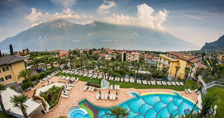 Royal village hotel limonesulgarda leto2021 (7)