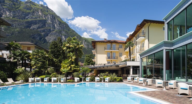 Nicolli villa hotel Riva del garda leto201 (12)