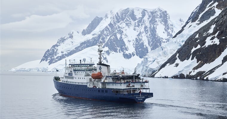 Antarctica, Plancius © Mike Louagie Oceanwide Expeditions (2).jpg Mike Louagie