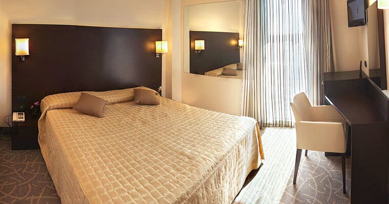 Bonotto hotel desenzano leto2021 (1)