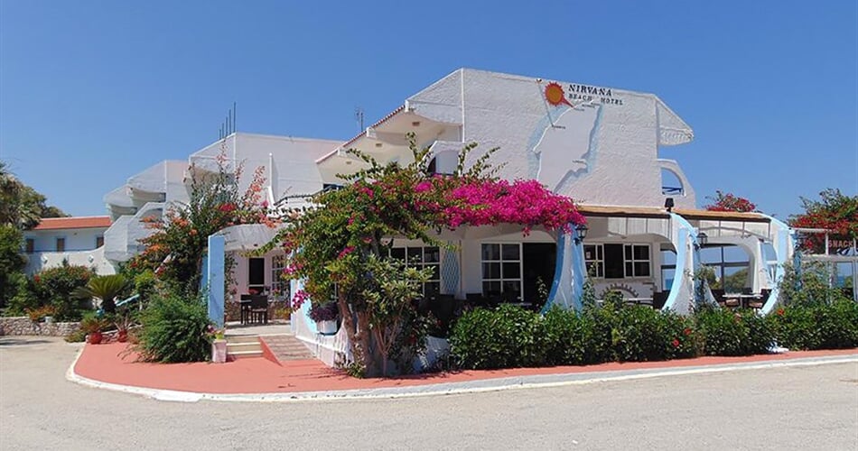 Hotel Nirvana Beach: fotografie vybavení exteriérů a interiérů ubytování.