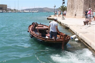 Vodní taxi Trogir