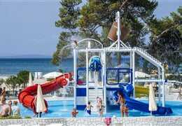 Zaton - apartmán Zaton Holiday Resort 3* - alotman ***