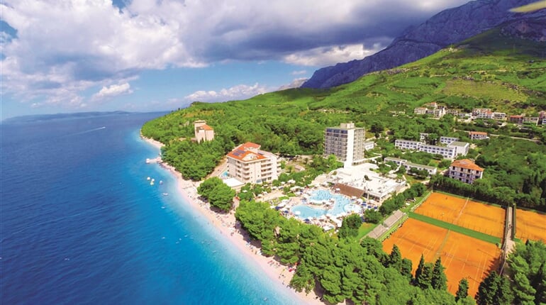 Tučepi_Neptun_aerial 1