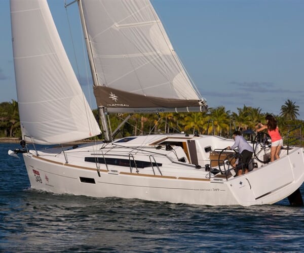 Plachetnice Sun Odyssey 349 - petit elli