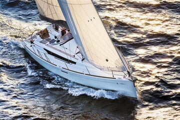 Plachetnice Sun Odyssey 389 - PEACOK