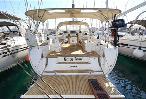 Plachetnice Bavaria Cruiser 45 - Black Pearl