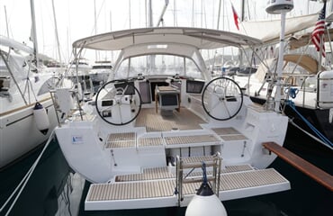 Plachetnice Oceanis 45 - Luna