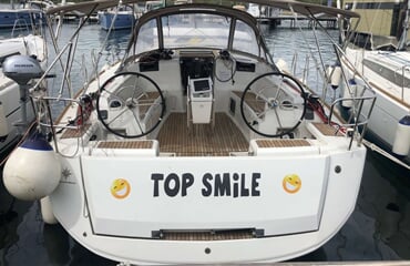 Plachetnice Sun Odyssey 449 - Top Smile