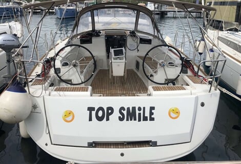 Plachetnice Sun Odyssey 449 - Top Smile