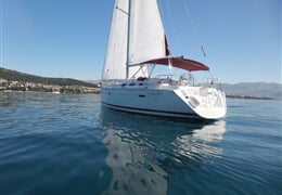 Oceanis Clipper 393 - Škuribanda (refitted 2021) (s posádkou)