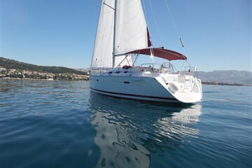 Plachetnice Oceanis 393 Clipper - Škuribanda (refitted 2019)