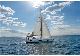 Oceanis 46.1 - WHISPER ( A/C,inverter,electric heads )