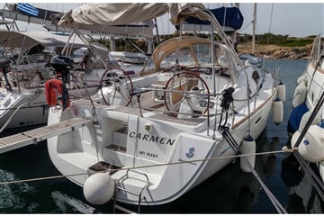 Oceanis 43 - Carmen (sails 2018)