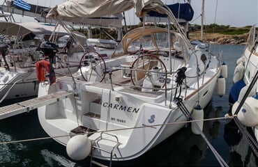 Oceanis 43 - Carmen (sails 2018)