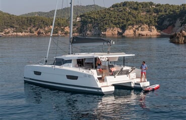 Isla 40 - ISLAND ESCAPE - AC and generator