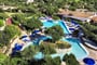 Pohled na hotelovou část Country, Porto Cervo, Costa Smeralda, Sardinie