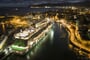 Výletní lodě Costa Cruises v nočním přístavu