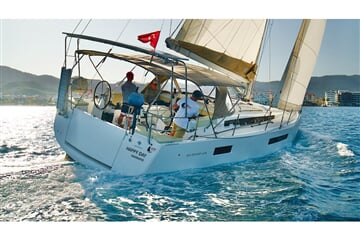 Sun Odyssey 440 - Happy Day