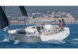 Oceanis 38.1 - Sail Lyra