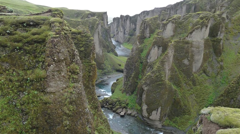 Island, kaňon Fjadrárgjúfur