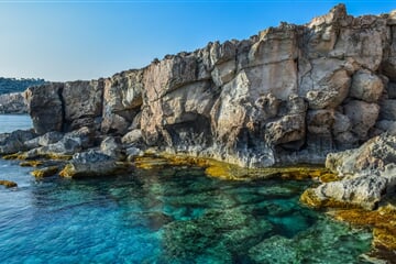Útesy na Capo Greco, Kypr