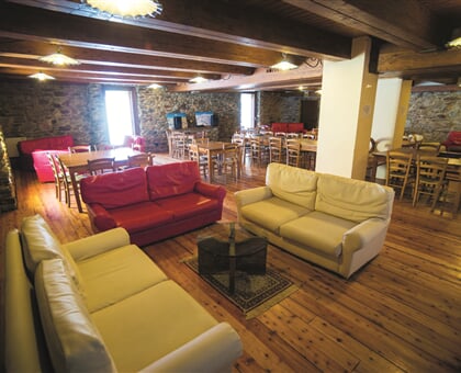 9505 5 Hall
