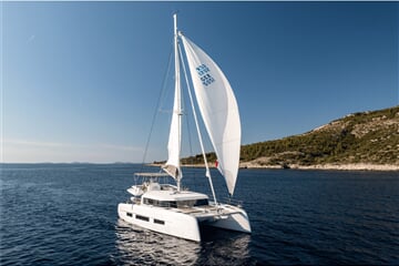 Dufour Catamaran 48 - Sualzo