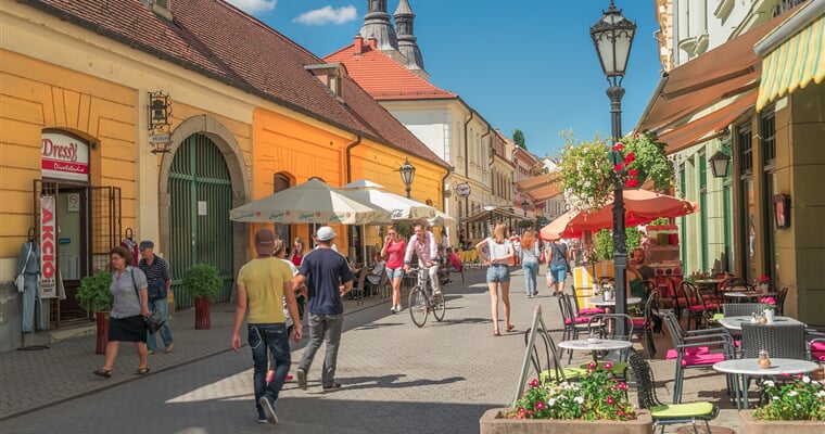 Maďarsko  Eger 3