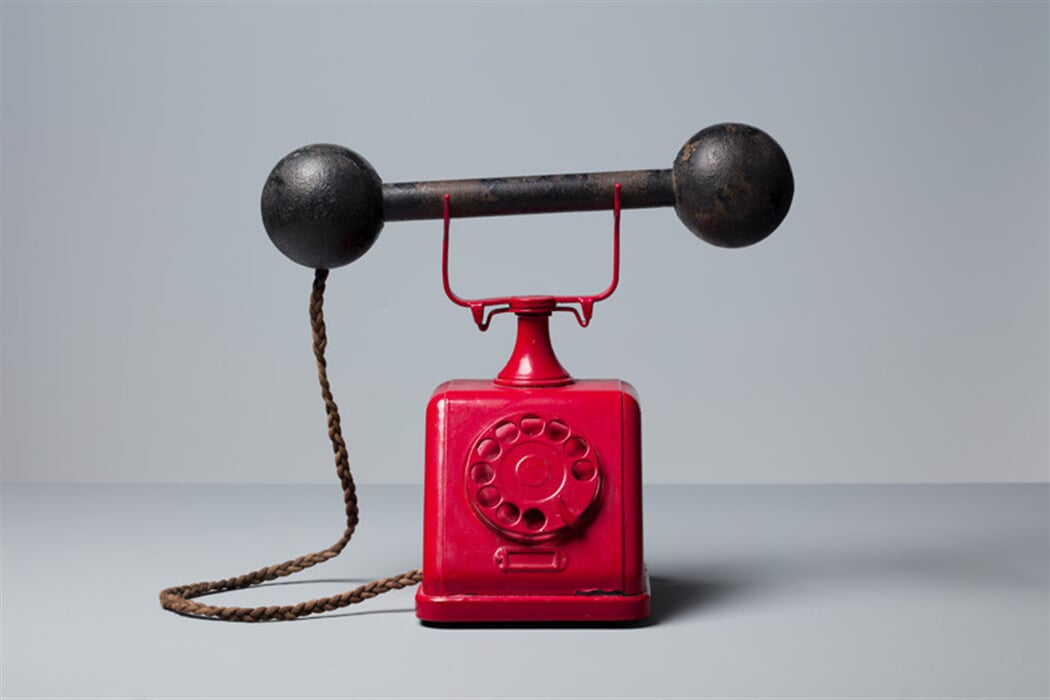 Krizový červený telefon