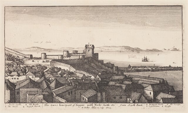 Vnitřní část Tangeru s York Castle od jihovýchodu z cyklu Tangerské pohledy