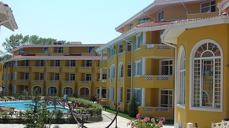 Hotel Blue Orange: fotografie vybavení exteriérů a interiérů ubytování.