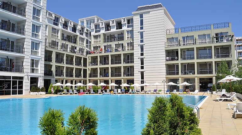 Hotel Festa Pomorie Resort: fotografie vybavení exteriérů a interiérů ubytování.