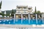 Hotel Aliki: fotografie vybavení exteriérů a interiérů ubytování.