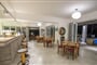Hotel Aliki: fotografie vybavení exteriérů a interiérů ubytování.