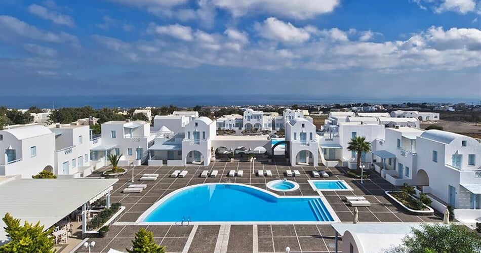 Hotel El Greco Resort - Santorini: fotografie vybavení exteriérů a interiérů ubytování.