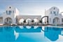 Hotel El Greco Resort - Santorini: fotografie vybavení exteriérů a interiérů ubytování.