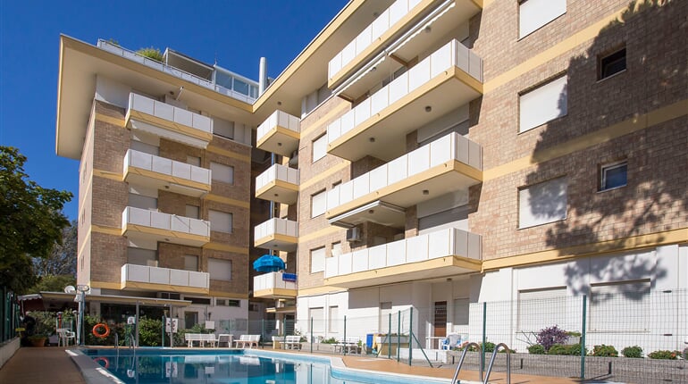 Residence Benelux   Lido di Jesolo (1)