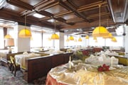 hotel Corona 04