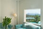 Rozkládací pohovka v obývacím prostoru pokoje Deluxe Suite s privátním bazénem, Porto Cervo, Sardinia