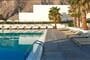 Hotel Kamari Beach Santorini: fotografie vybavení exteriérů a interiérů ubytování.