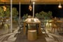 Hotel Kamari Beach Santorini: fotografie vybavení exteriérů a interiérů ubytování.