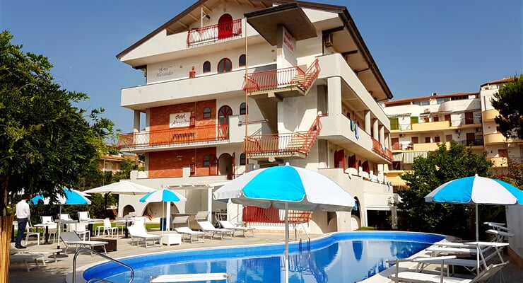 Hotel Alexandros   Giardini Naxos (1)