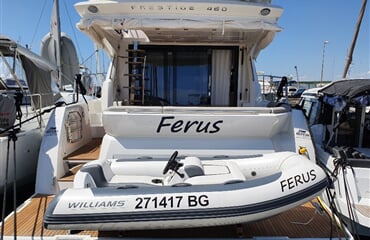 Motorová jachta Prestige 460 Fly - Ferus