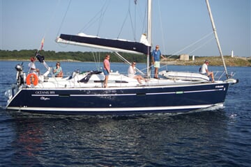 Plachetnice Oceanis Clipper 393 - Papaya