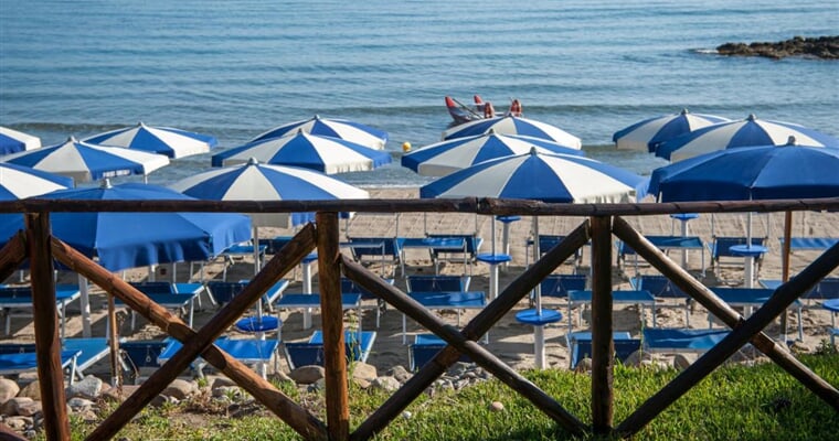 Hotel Baia Del Capitano, Cefalu (1)