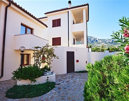 Exteriér hotelu, Cala Gonone, Sardinie