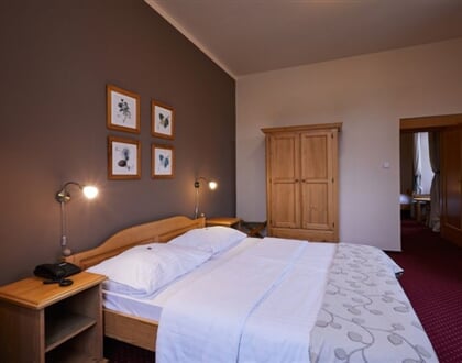 244 h.Panska int 997