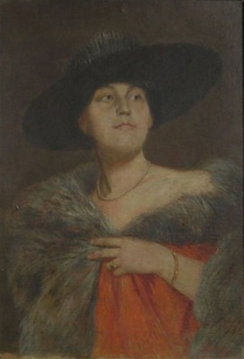 Žena v klobouku